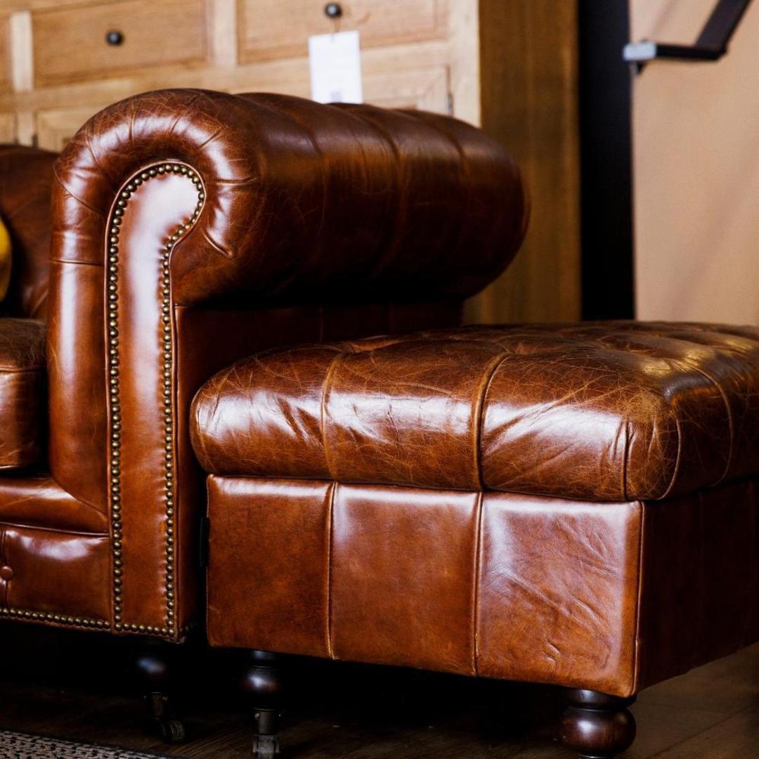 Chesterfield Aged Full Grain Leather 1 Seater Brown image 6